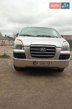 Hyundai H-1  2007
