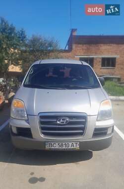 Hyundai H-1  2006