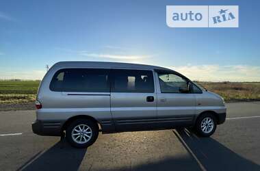 Hyundai H-1  2006