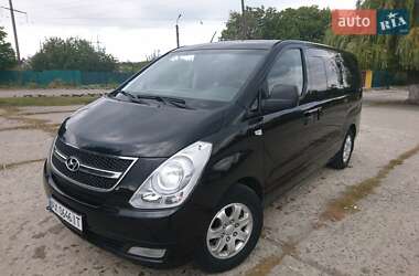 Hyundai H-1 2011