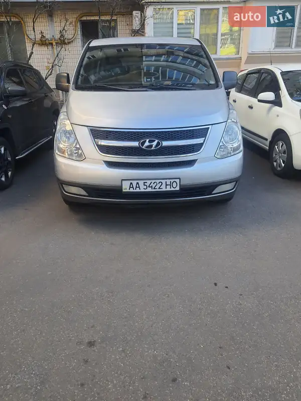 Hyundai H-1