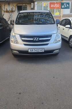 Hyundai H-1  2008