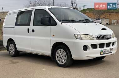 Hyundai H-1  2006