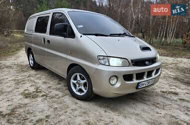 Hyundai H-1  2004
