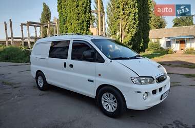Hyundai H-1  2007
