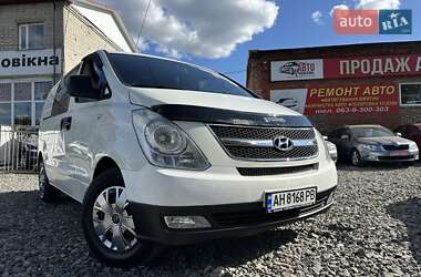 Hyundai H-1  2011