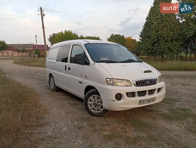 Hyundai H-1