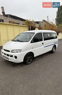 Hyundai H-1  1999