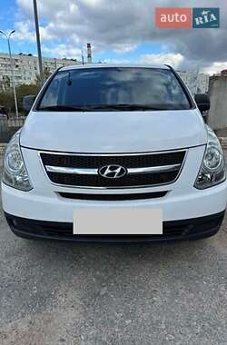 Hyundai H-1  2008