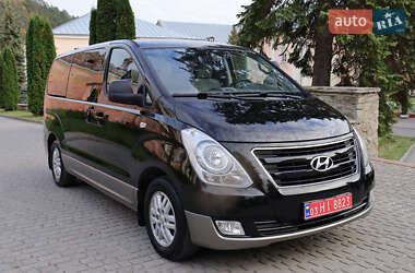 Hyundai H-1  2016