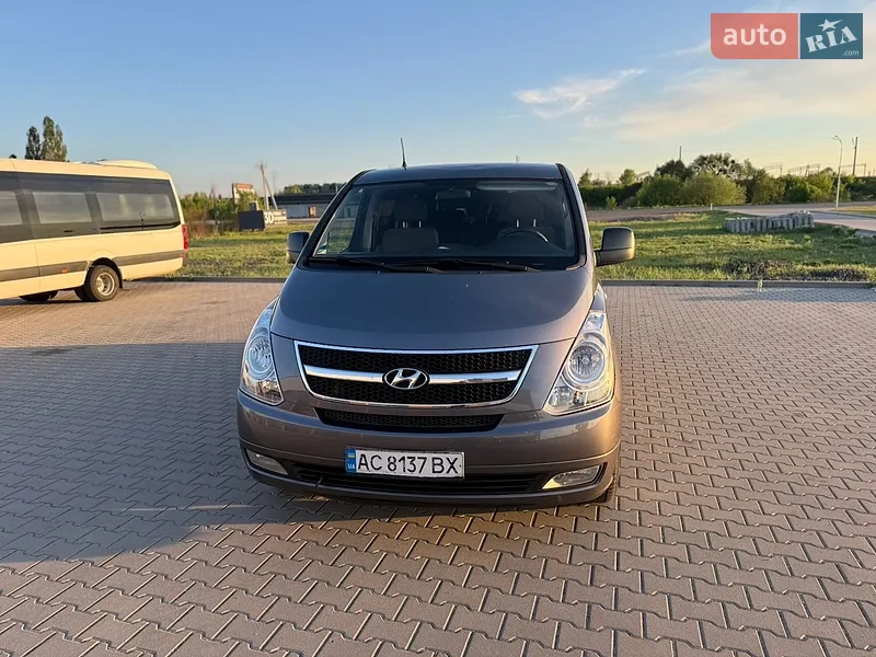 Hyundai H-1