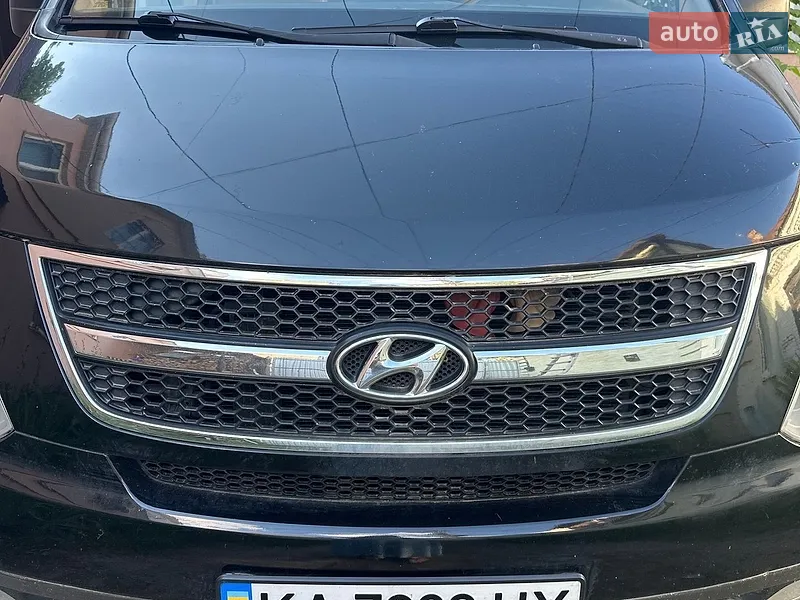 Hyundai H-1 2012