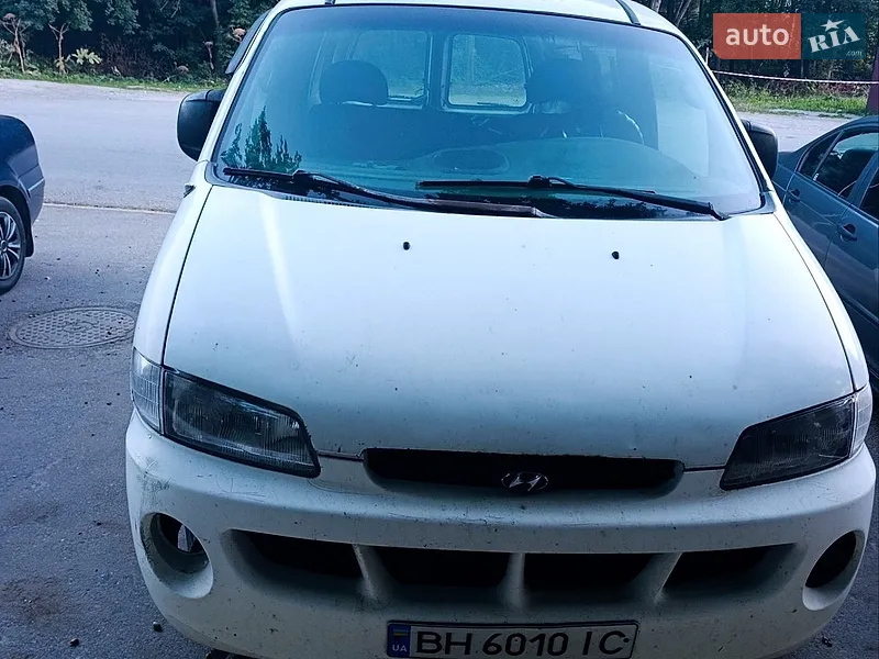 Hyundai H-1
