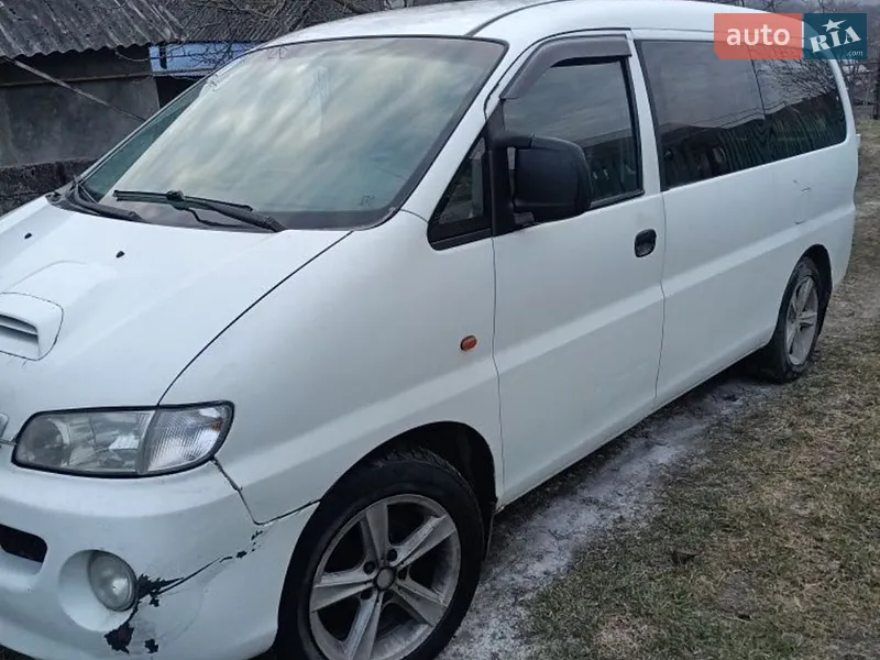 Hyundai H-1
