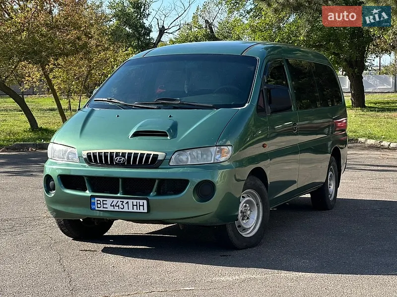 Hyundai H-1