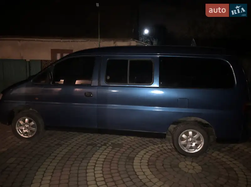 Hyundai H 200