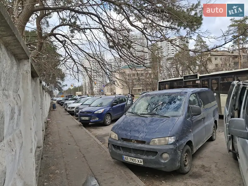 Hyundai H 200
