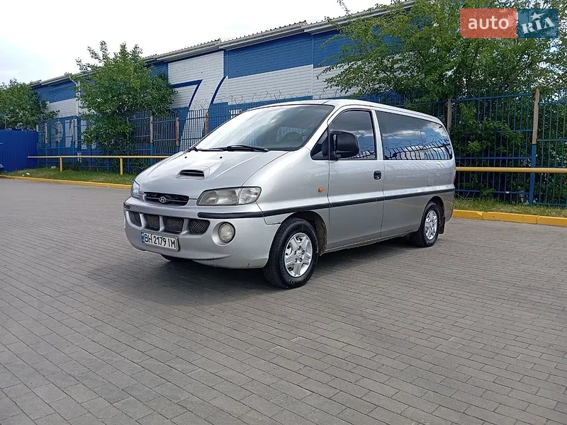 Hyundai H 200
