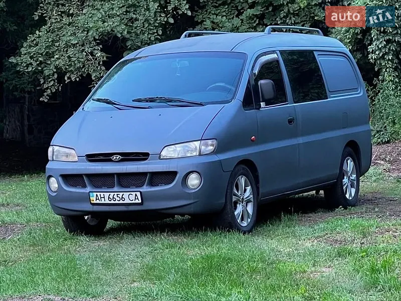Hyundai H 200