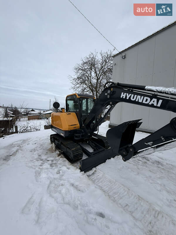 Спецтехніка Hyundai HD 65