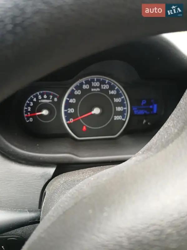 Hyundai i10 2013