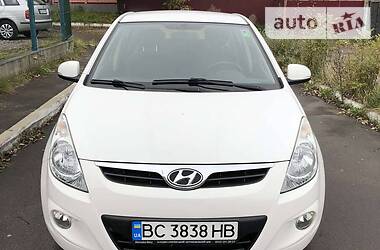 Hyundai i20  2012