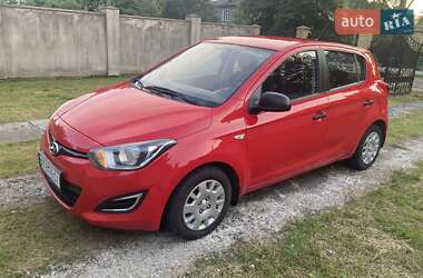 Hyundai i20  2012