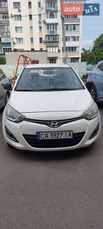 Hyundai i20
