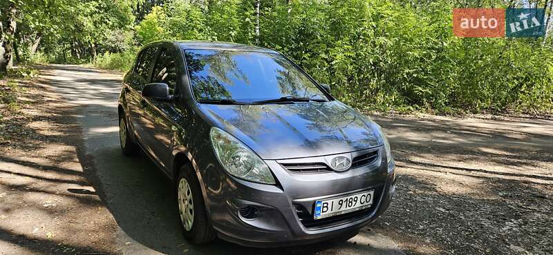 Хетчбек Hyundai i20