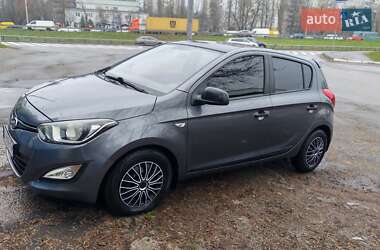 Hyundai i20  2014