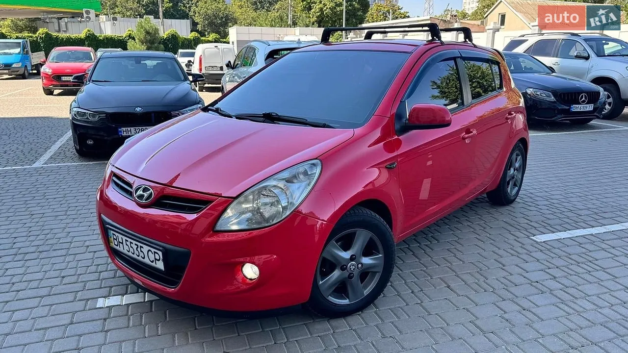 2010 Hyundai i20 - фото 1