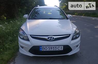 Hyundai i30 blue drive 2012