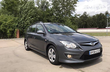 Hyundai i30 Blue drive 2010