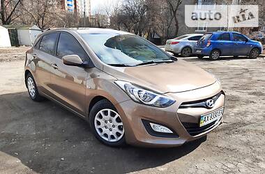 Hyundai i30  2013