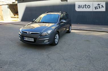 Hyundai i30 blue drive 2010