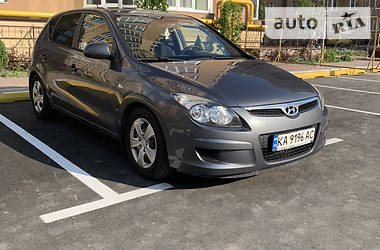 Hyundai i30  2010