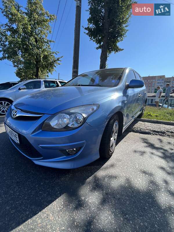 Hyundai i30 2011 року в Рівному