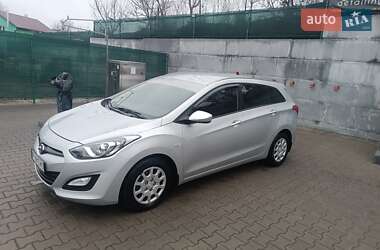 Hyundai i30  2013