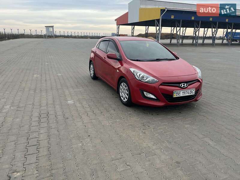 Седан Hyundai i30