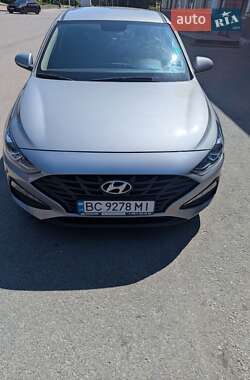 Hyundai i30  2021