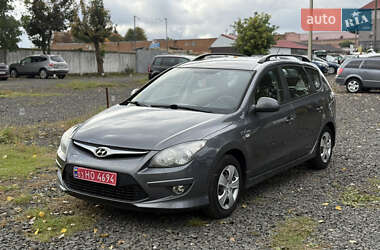 Hyundai i30  2010