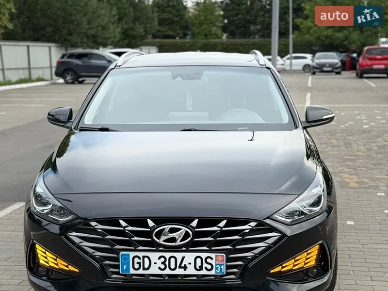 Hyundai i30 2021