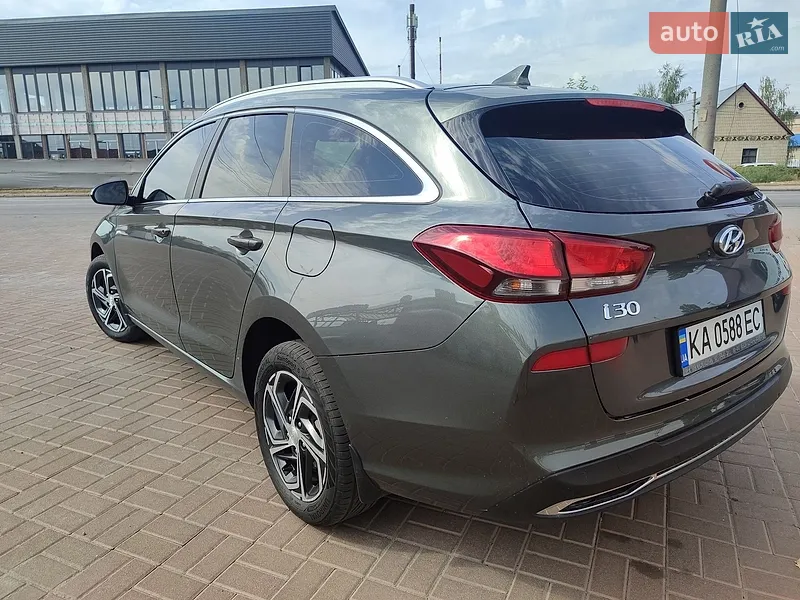 Hyundai i30 2021