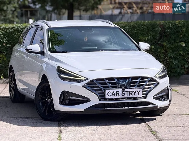 Hyundai i30 2021
