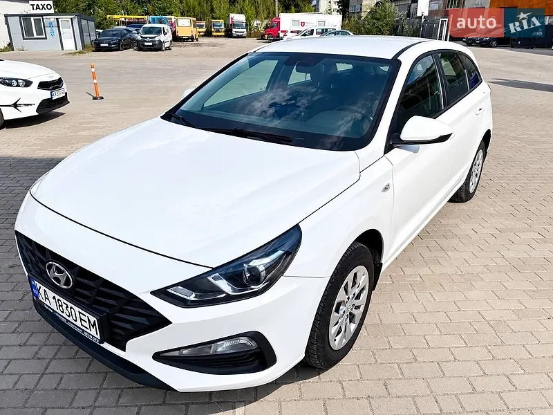 Hyundai i30 2021