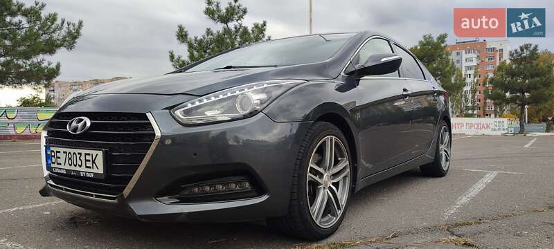 Седан Hyundai i40