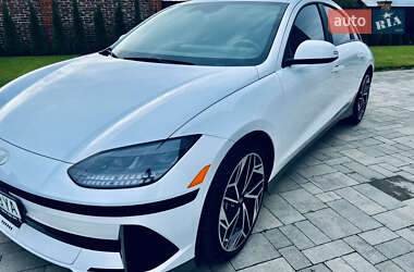 Hyundai Ioniq 6  2023