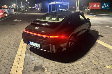 Hyundai Ioniq 6  2023