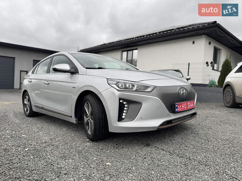 Легковые Hyundai Ioniq Electric