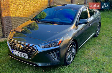 Hyundai Ioniq  2021